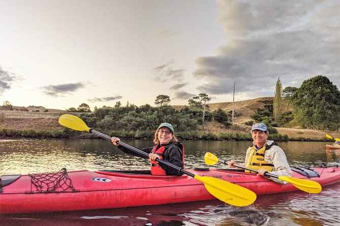 Tauranga: Evening Glowworm Kayak Tour - The return paddle and group size