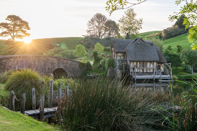 Tauranga to Magical Hobbiton Movie Set - Private Shore Excursion - What the $620 price really covers