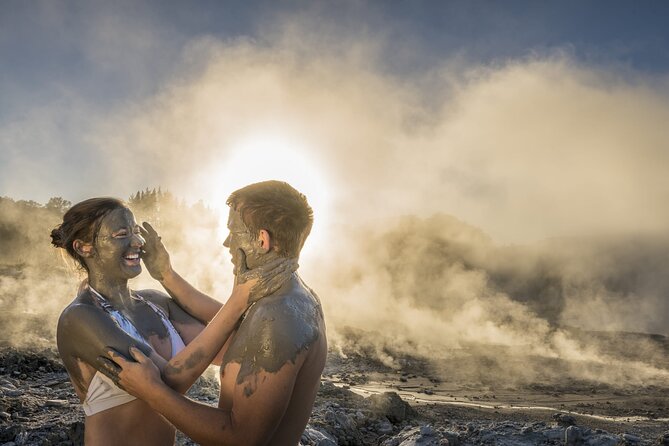 Te Puia & Hells Gate incl. Mud Spa Experience Private Tour - The early Auckland pickup and southbound drive