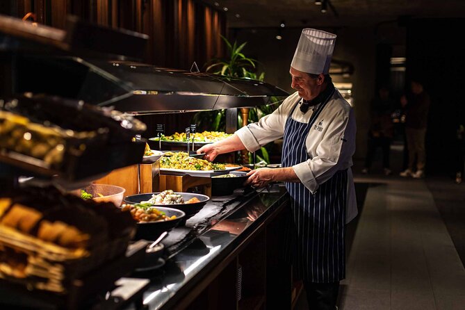 Te Puia: Te Pō Indigenous Evening Experience Combo - Hāngī dinner at Pātaka Kai