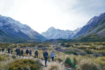 Tekapo Shuttle: Mt Cook Day Tour via Pukaki & Tasman Lake