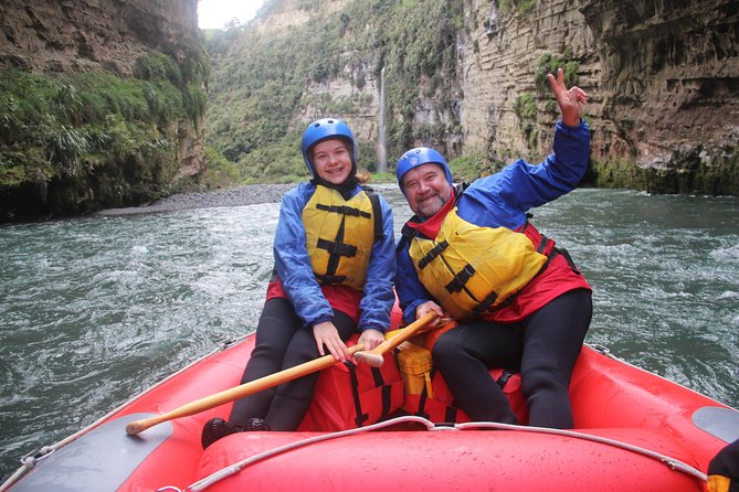 The Awesome Scenic Rafting Adventure - Full Day Rafting on the Rangitikei River - What the first rapids are really like