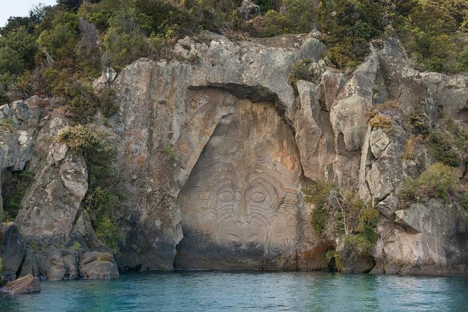 The Maori Carvings Half Day Kayak - Is the $83.78 price good value?