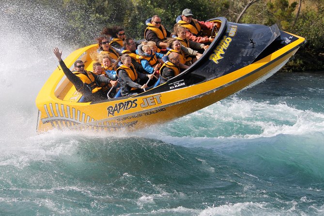 The Maori Carvings Half Day Kayak - Who should book this kayak trip?