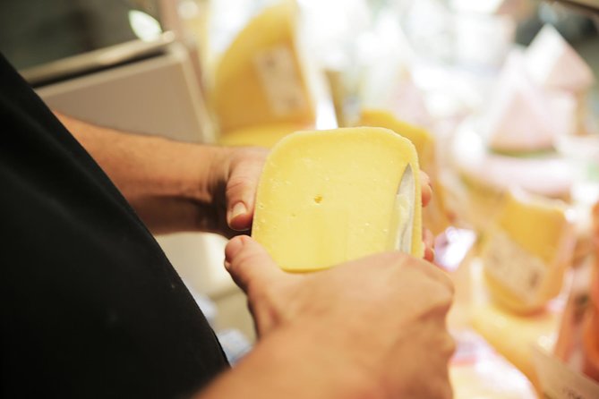 The Tastebud Tour, award winning food tour of Auckland - Morning tea at a market or coffee roastery