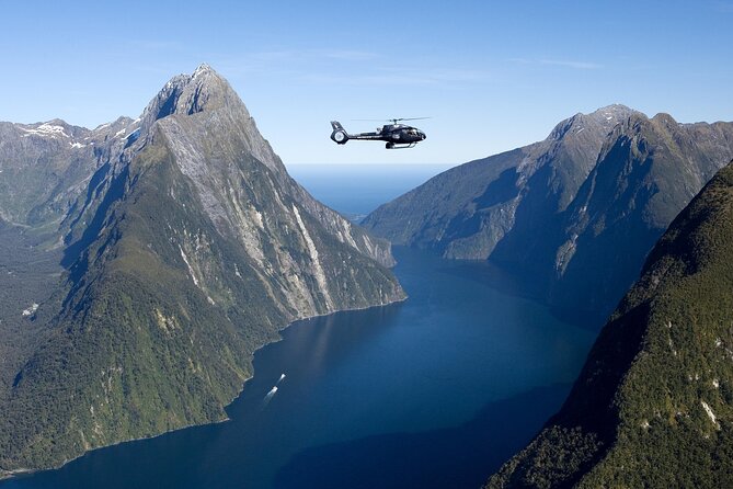 The Ultimate Milford Sound Experience by Helicopter from Queenstown - Landing two: Sutherland Falls and Lake Quill