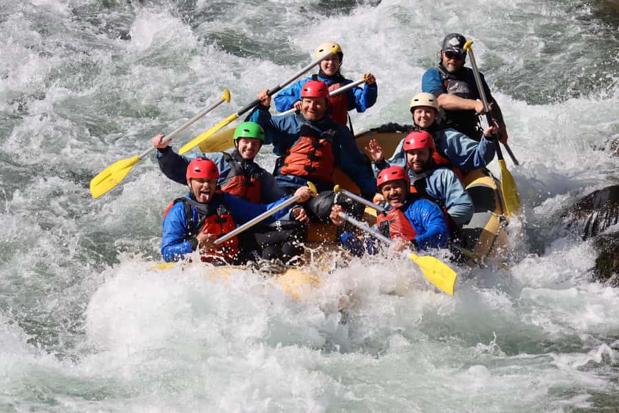 Tongariro River: Grade 3 Whitewater Rafting - Who should book this rafting trip?