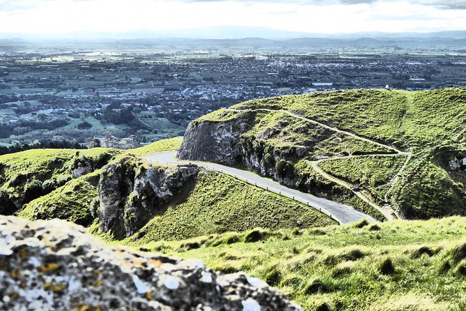 Top-Rated Hawke’s Bay Wine Tour - Small Group - Pickup from Napier, Hastings, or Havelock North