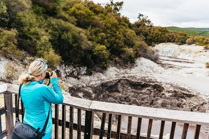 Wai-O-Tapu Thermal Wonderland, Rotorua, New Zealand - Three loops let you choose your walking time
