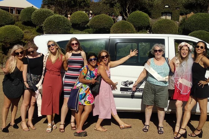 Waiheke Island Day Tour: Ziplining, Wine Tasting & Vineyard Lunch - The forest walk back to the visitor center