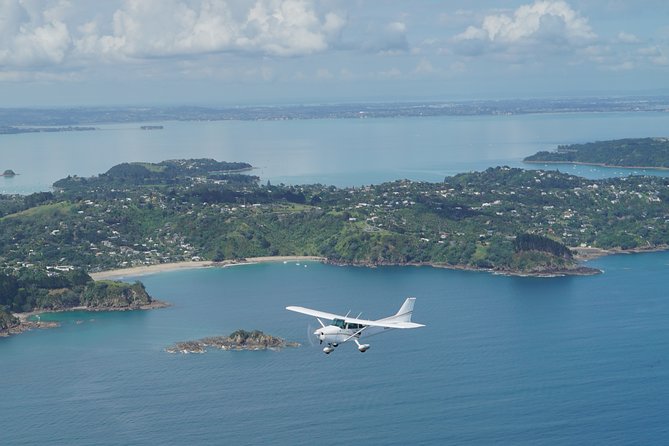 Waiheke Island - Fly and Dine (from North Shore Airport) - The scenic flight over the gulf