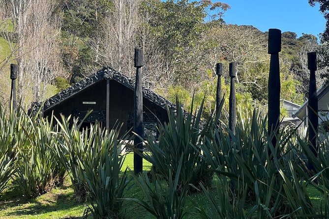 Waiheke Island Private History and Heritage Tour - Seeing Waiheke through Māori eyes