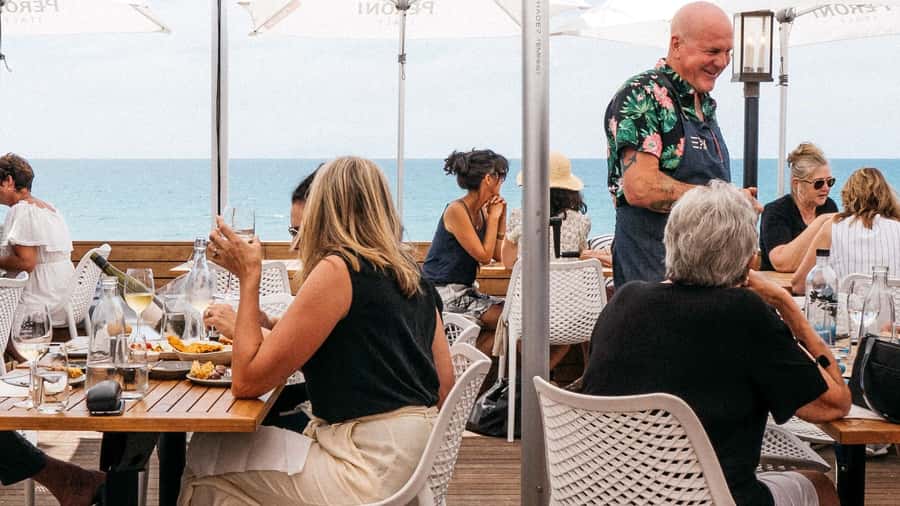 Waiheke Island: The Essence of Waiheke Wine Tour - Mudbrick, Goldie, and Te Motu: A Varied Wine Route