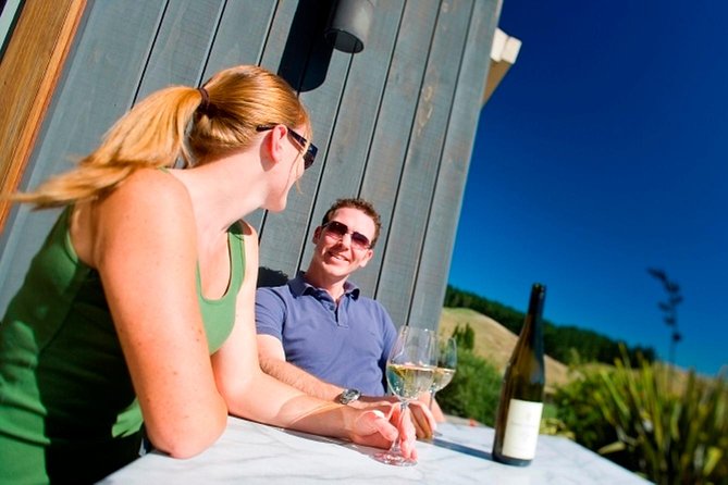 Waipara Wine Tour from Christchurch - including Lunch & Tastings - What the wine tasting feels like