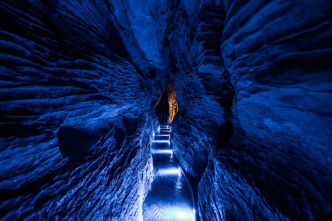 Waitomo Glowworm & Ruakuri Twin Cave - Private Tour From Auckland - What to pack for the caves