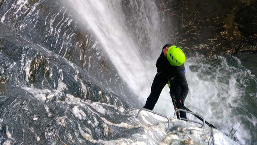 Wanaka: 4-Hour Intermediate Waterfall Cable Climb - Lunch at the 60-meter waterfall
