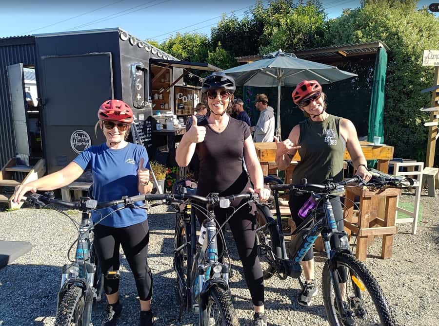 Wānaka And Hāwea: Trail Ride on Bike or E-Bike - Along the Hāwea River to Albert Town