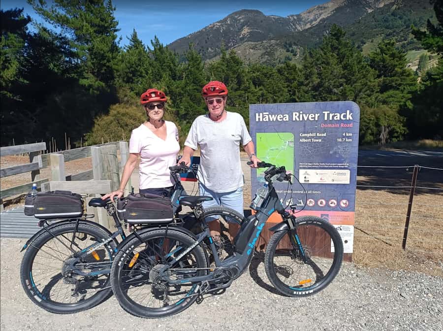 Wānaka And Hāwea: Trail Ride on Bike or E-Bike - What the $80 price really covers