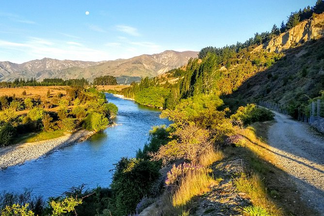 Wanaka Easy Ebike Tour - The Hawea River ride