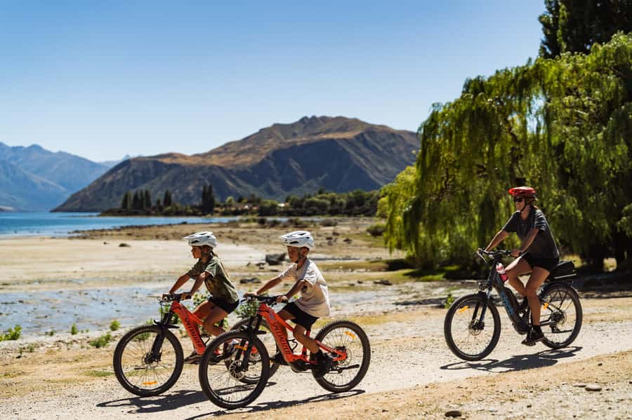 Wānaka: Gladstone Track and Wanaka Trails on Bike or eBike - Through the Hāwea and Wānaka Trails