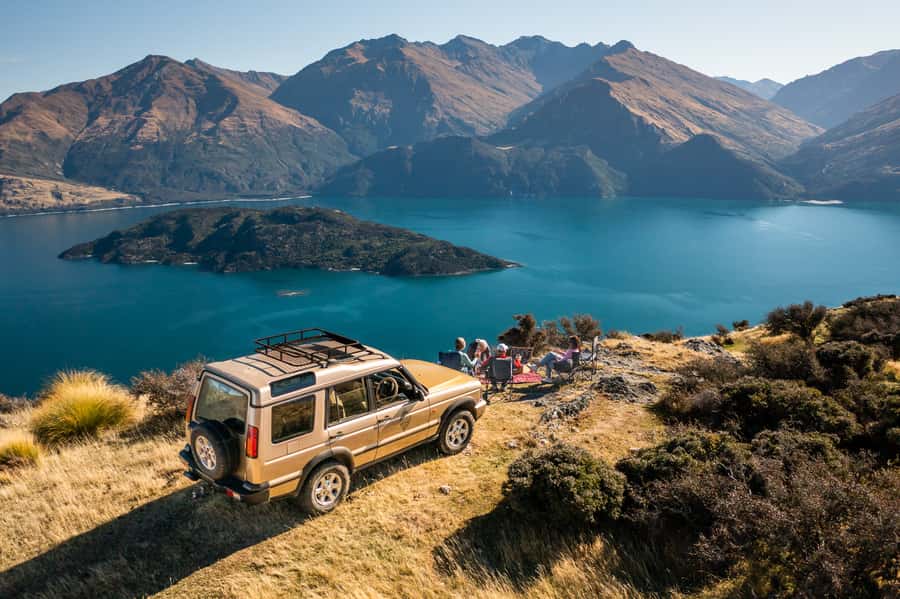 Wanaka: Mount Burke 4x4 Explorer and Boat Tour - Riding the 4x4 up Mount Burke