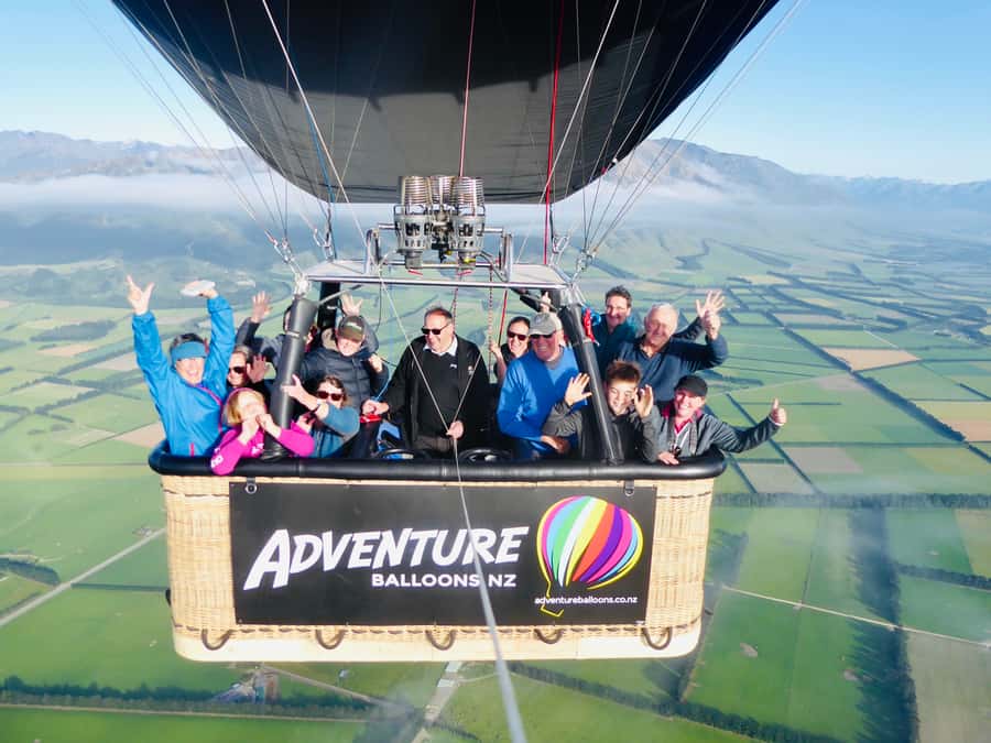 Wanaka: Scenic Hot Air Balloon Flight - Free photographs are a useful extra