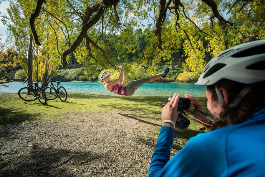 Wanaka: Self-Guided Regular MTB - Lake Hawea to Lake Wanaka - Starting in central Wanaka with a useful briefing