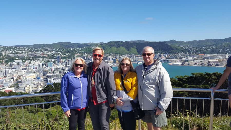 Wellington: Cave to Coast Highlights Guided Tour - A fast, well-rounded introduction to Wellington