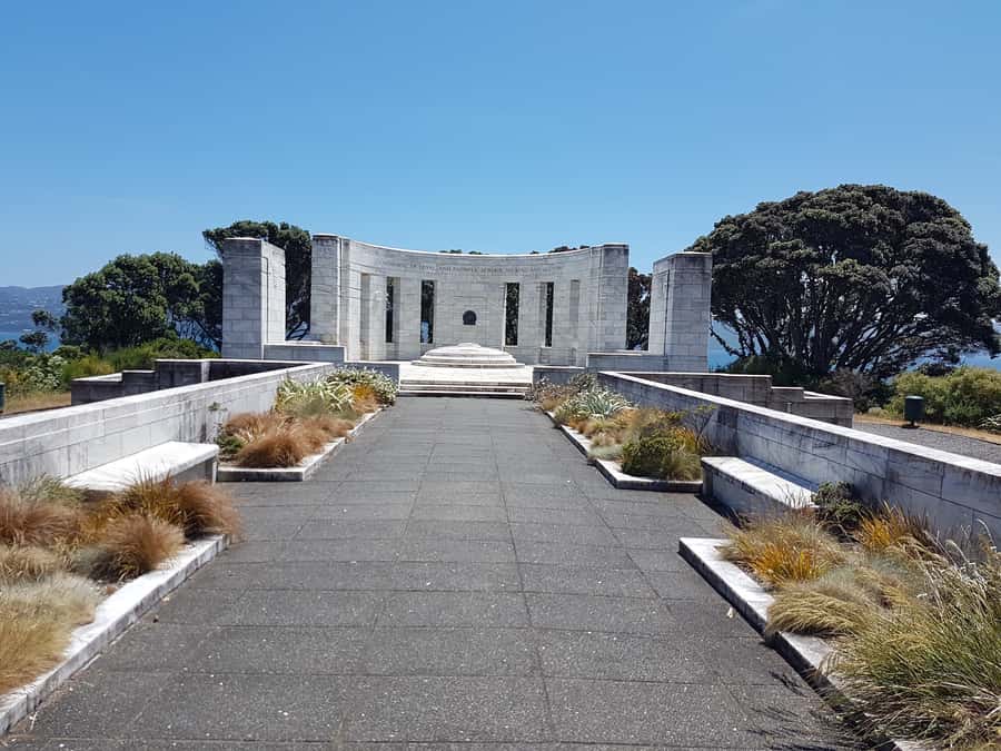 Wellington: Private Day Tour with Lunch - Red Rocks adds Wellington’s wilder side