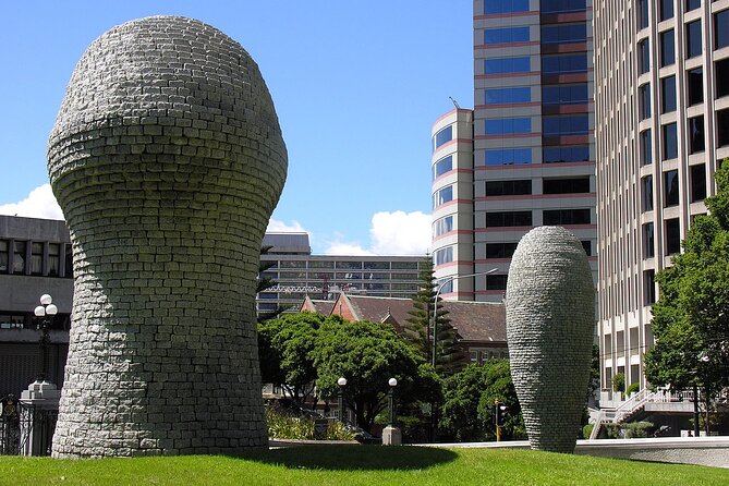 Wellington Shore Excursion City Sightseeing Tour - What the guides add to the coach ride