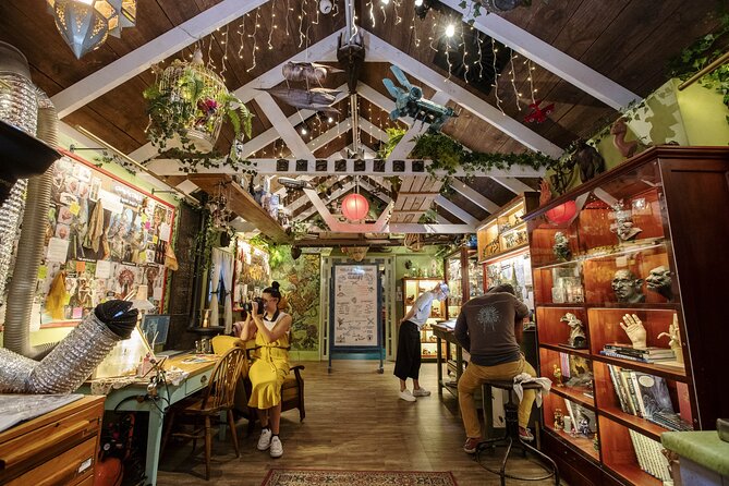 Wētā Workshop Unleashed Tour - Auckland - A guide-led tour with a lively pace