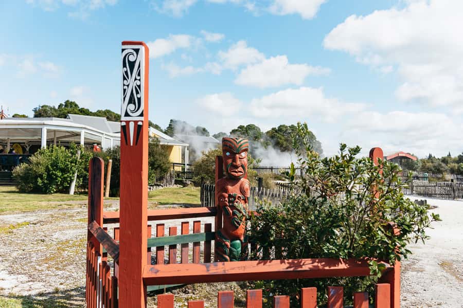 Whakarewarewa: Self-Guided Geothermal Trails - Hot-spring lakes, mud pools, and geothermal color
