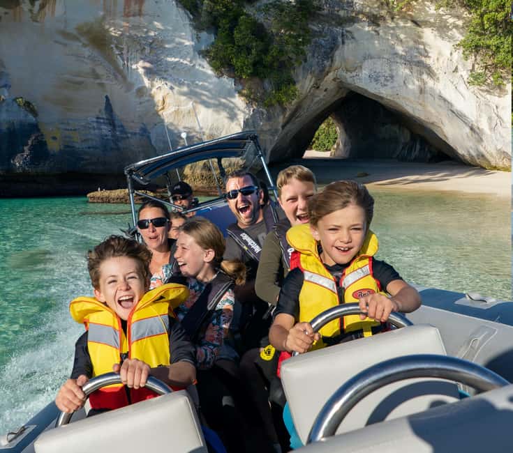 Whitianga: Cathedral Cove Thrilling Boat Tour and Snorkeling - Why this is more than a standard Cathedral Cove cruise