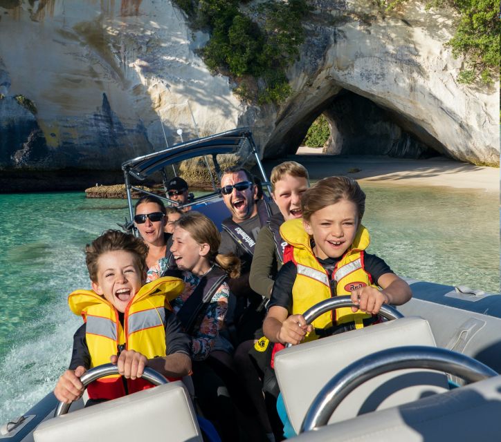 Whitianga: Cathedral Cove Thrilling Boat Tour and Snorkeling - Brian’s guiding style