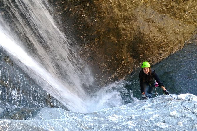 Wildwire Wanaka- Level 2 (4 Hours) - Lunch beside the falls gives the day a useful pause